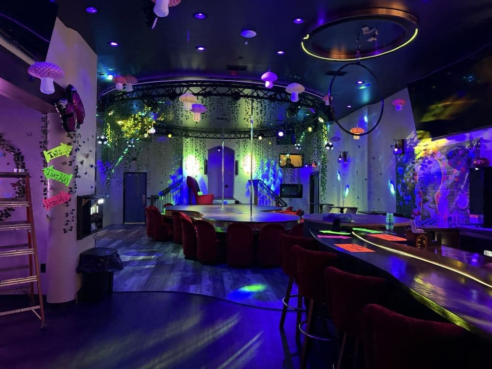 Astro Lounge and Bar strip club in Rock Springs, WY, United States