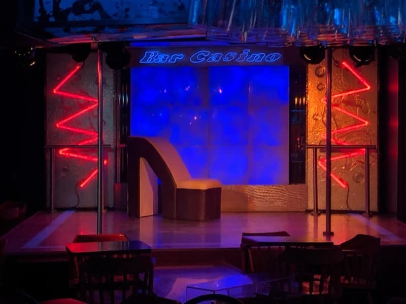 Bar Casino strip club in Saguenay, QC, Canada