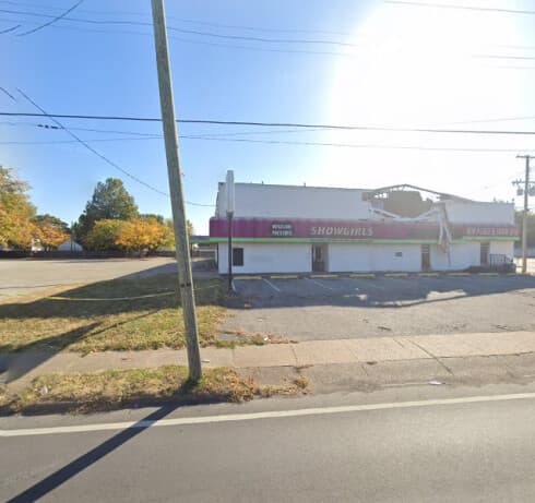 Déjà Vu Showgirls strip club in Louisville, KY, United States