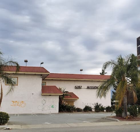 Déjà Vu Showgirls strip club in Ontario, CA, United States