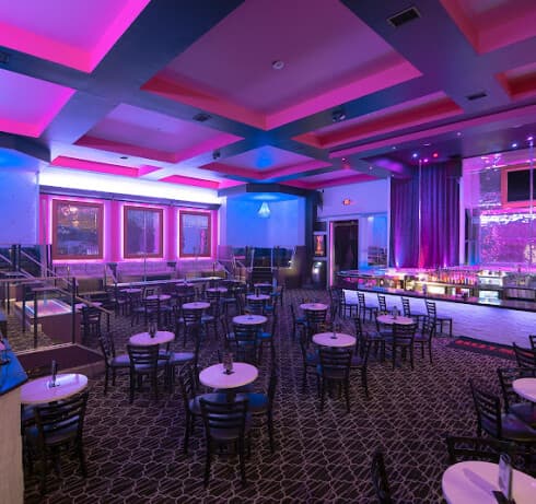 Hots strip club in Battle Creek, MI, United States