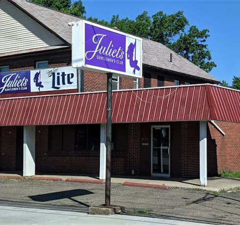 Juliet's Gentlemens Club strip club in Erie, PA, United States
