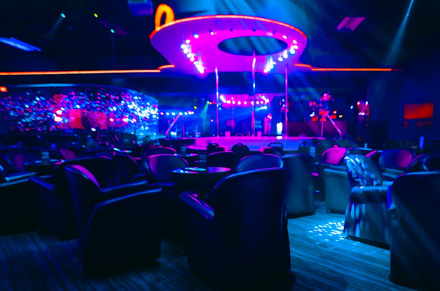 Lé Girls Cabaret strip club in Phoenix, AZ, United States