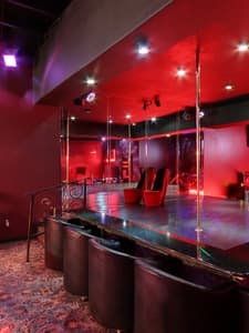 La Vida Gentlemen's Club strip club in Sun Valley, CA, United States