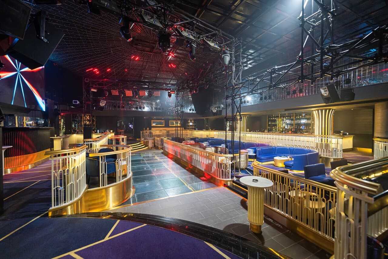 Premier Bar - Regular Bar strip club in Dubai, United Arab Emirates