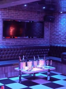 Sundowner Niagara strip club in Niagara Falls, ON, Canada
