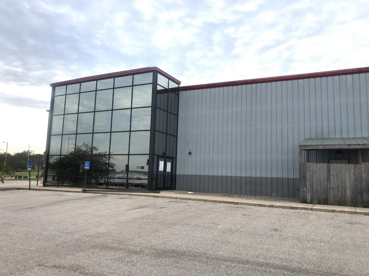 The Lumber Yard II strip club in Cedar Rapids, IA, United States